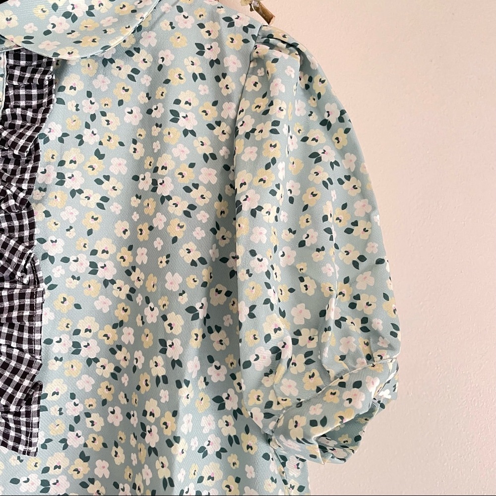 Sister Jane Rival Floral Ruffle Blouse M NWT - Picture 13 of 16